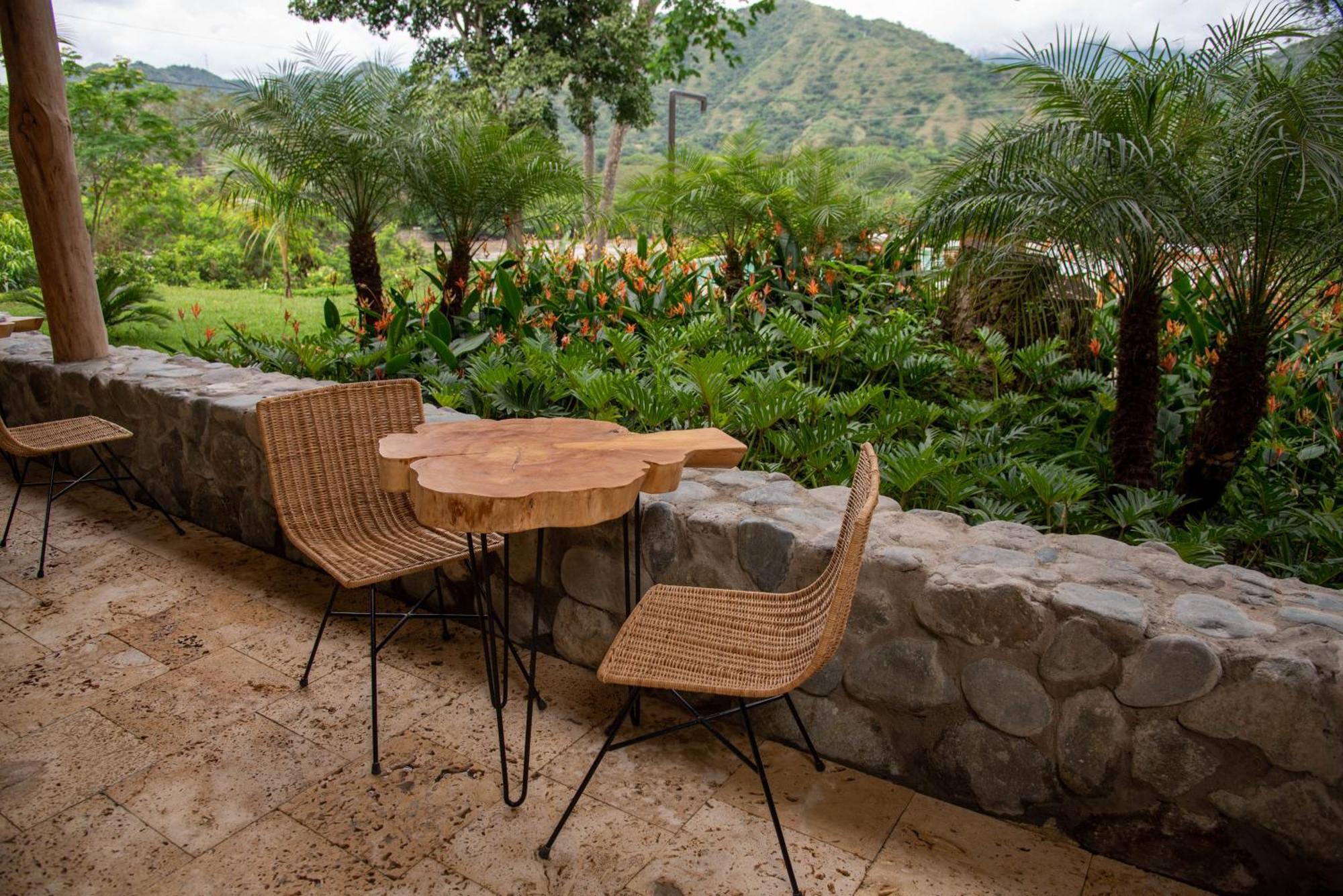Hotel Nativa Refugio Escondido Santa Fe de Antioquia Exterior foto